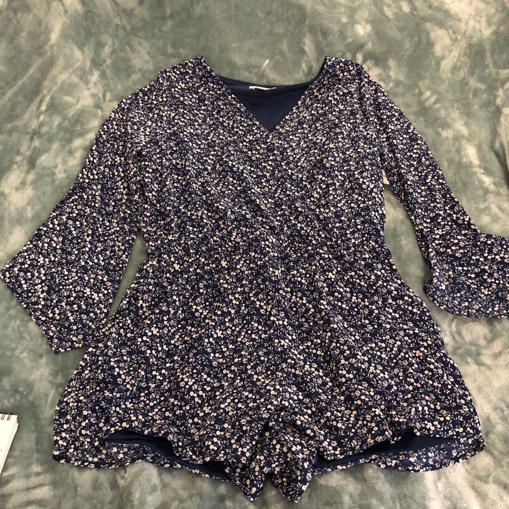 NWT Arizona Jean Co - Blue Floral Romper - XL